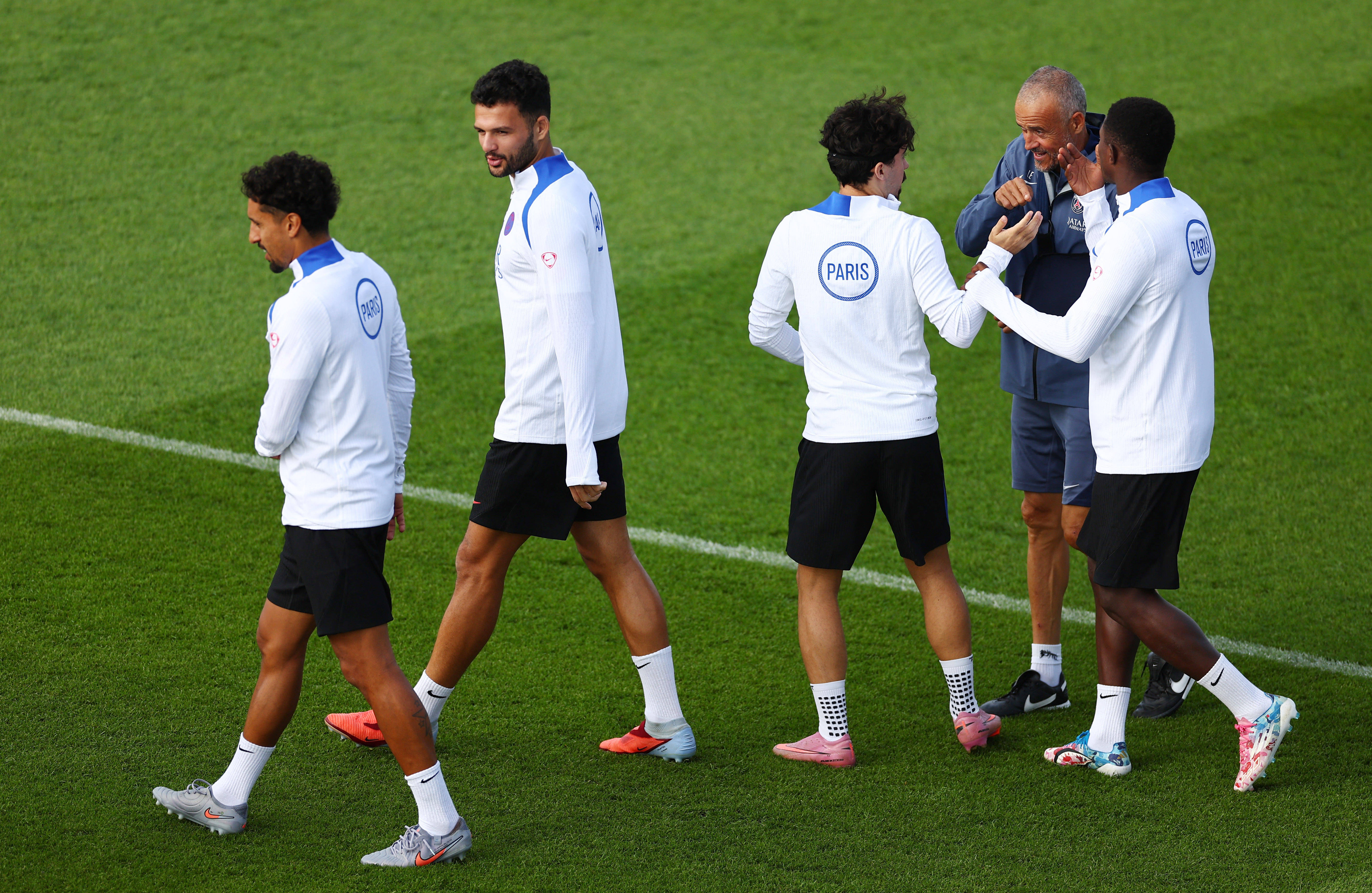 转会期体能课后；巴黎圣日耳曼官宣签约备战法国杯；信心回归；团队化学反应显著的简单介绍